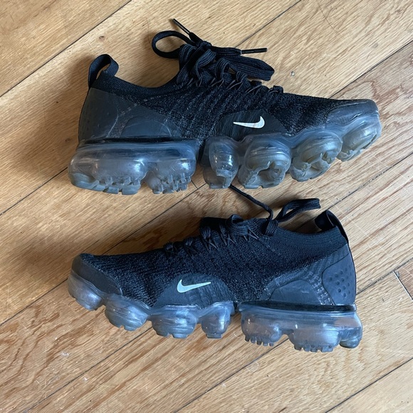 nike flyknit vapormax - Picture 2 of 5